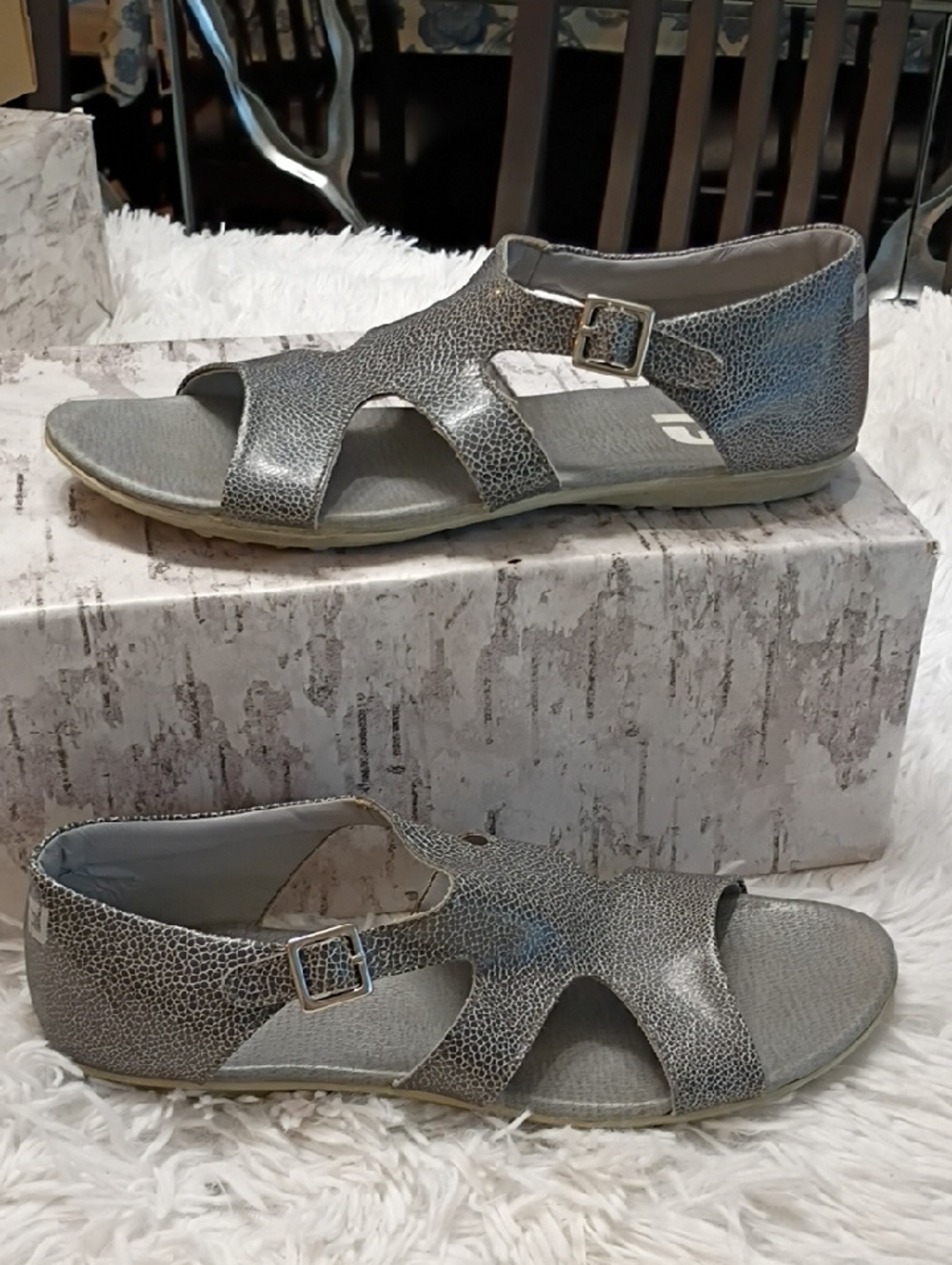 FootJoy Gray Cutout Buckle Spikeless ⛳ Golf Sandals Size 9